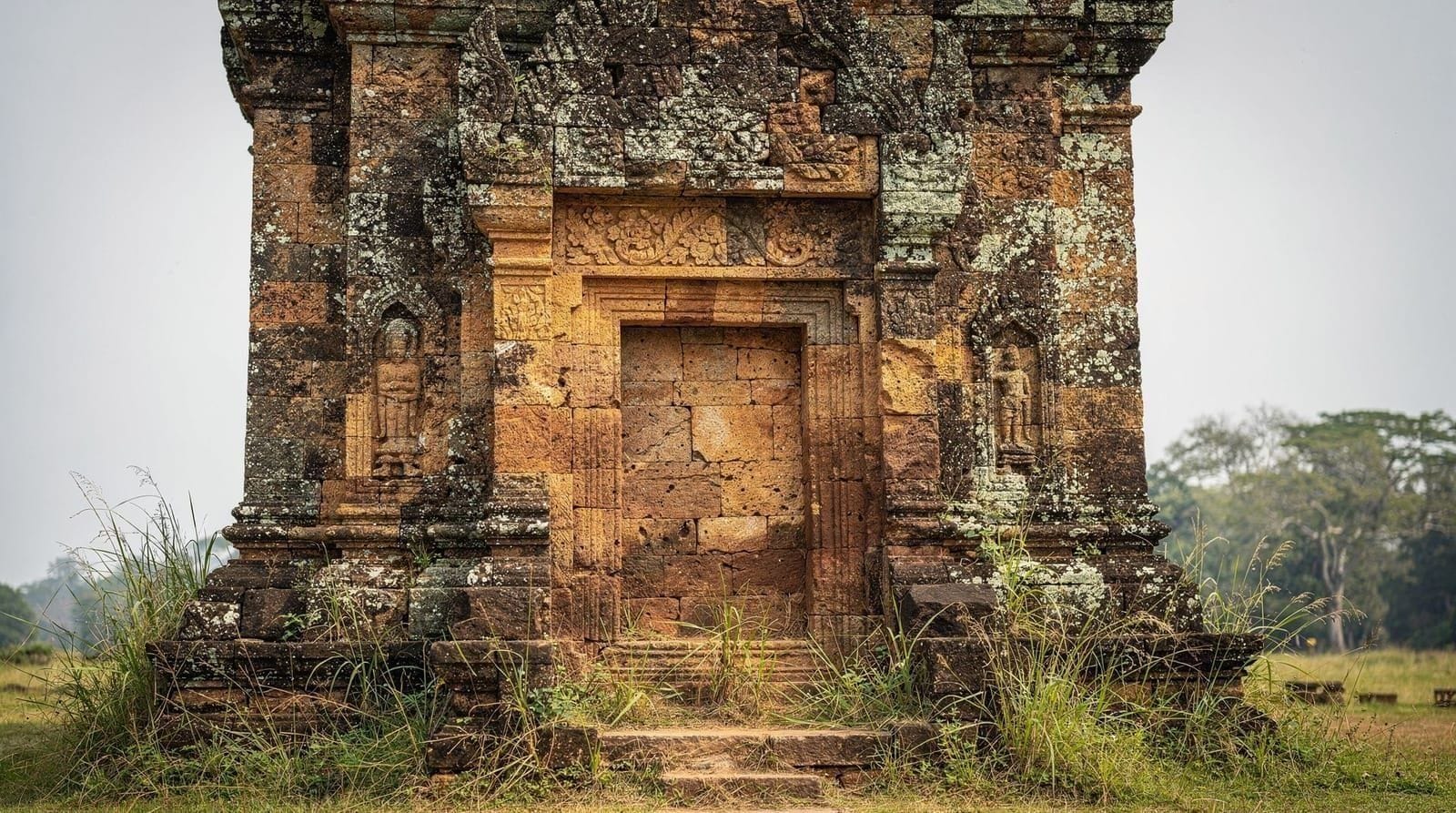 Siem Reap: Angkor Wat, Angkor Thom and Banteay Srei Tour